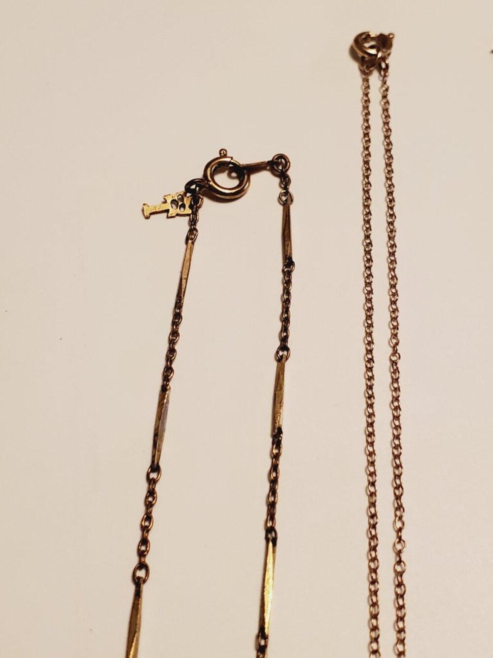 4 Necklaces, items # A 2344-2347, wt. 8 grams. - Picture 8 of 12